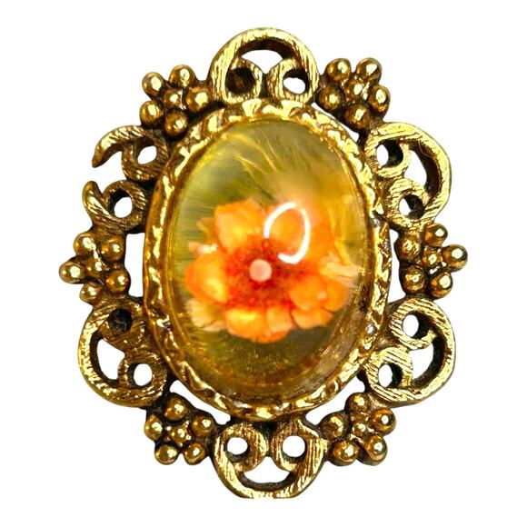 Vintage Floral Resin Globe Gold Tone Filigree Framed Pendant - Picture 1 of 5